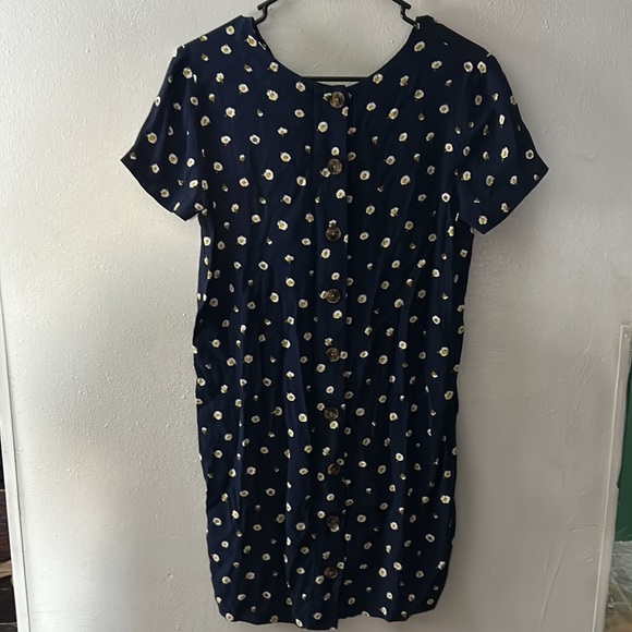 Used Madewell Button-Back Easy Dress Size XS - Picture 2 of 3